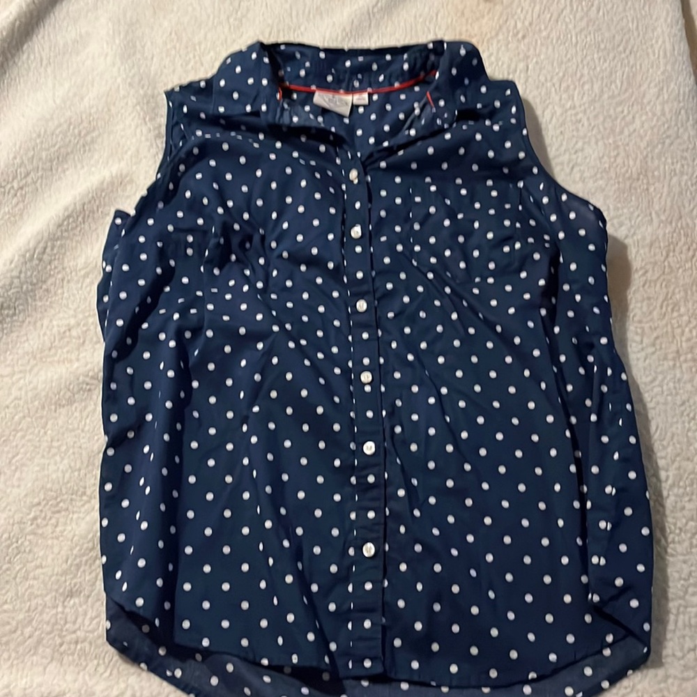 St Johns bay sleeveless shirt button down poka dot shirt